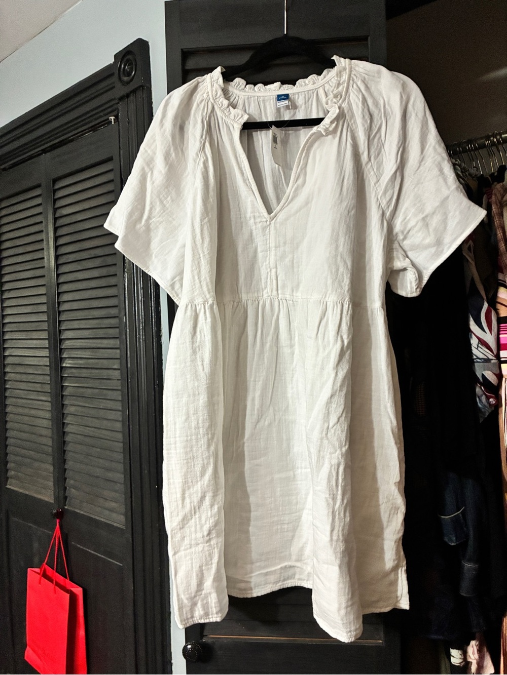 Old Navy White Peasant Tunic Dress with Ruffled Neck